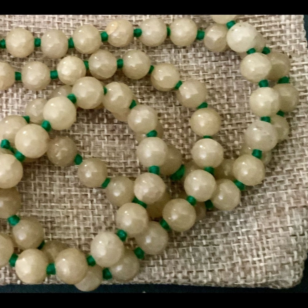 Mother’s Day sale Silver leaf 14 inch jasper knot necklace made in India.